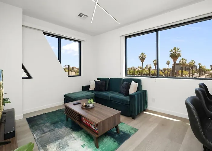 Apartment Spacious 2br With Fast Fiber Near Downtown Phx