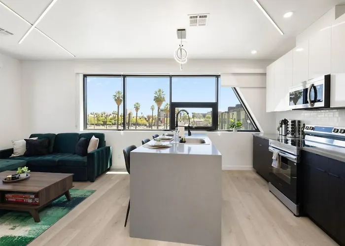 Spacious 2br With Fast Fiber Near Downtown Phx Apartment