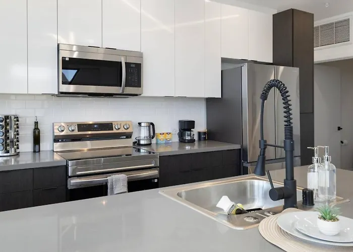 Spacious 2br With Fast Fiber Near Downtown Phx Apartment *