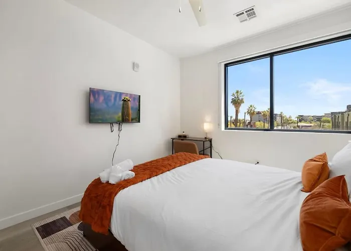 Apartment Spacious 2br With Fast Fiber Near Downtown Phx *