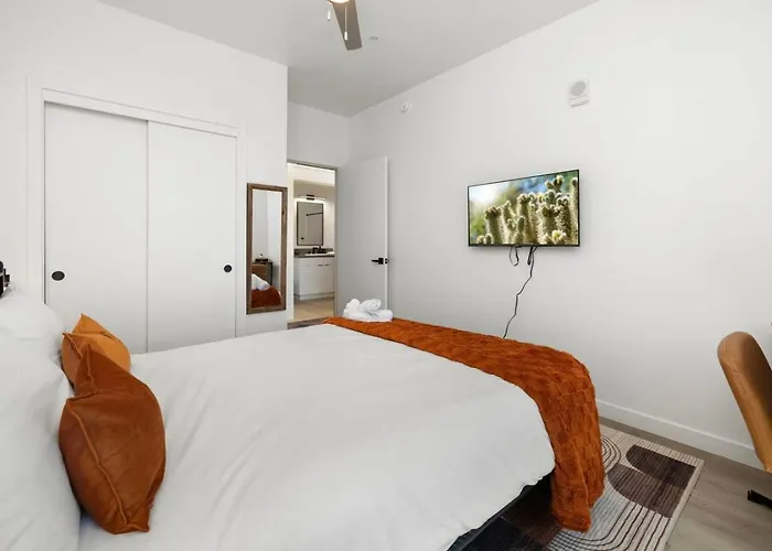 Spacious 2br With Fast Fiber Near Downtown Phx * Phoenix